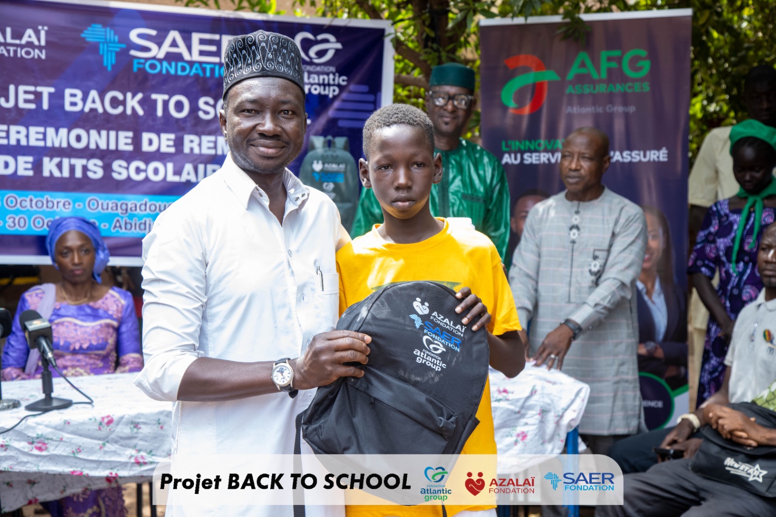Cérémonie de remise de kits scolaires à 200 élèves brillants issus de Familles modestes.