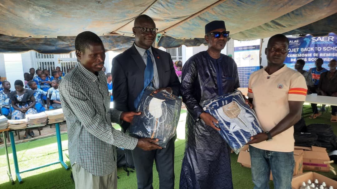 Cérémonie de remise de kits scolaires a l'école " BANGRÉ NOOMA du village de SAG-NIONIOGO
